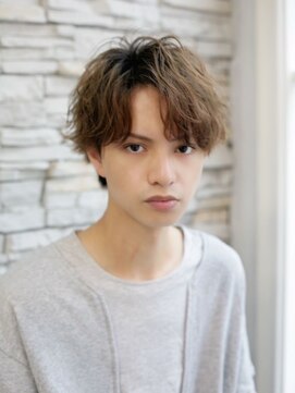 ルーツ(ROOTS) マッシュ ハイトーン カラー パーマ 学割U24 渋谷 ROOTS