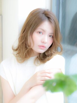 イヴ (EVE) ゆるふわミディアム【代々木/新宿/EVE hair lounge】