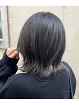 サーティーン(THIRTEEN) HUEダークカラーで透明感抜群!