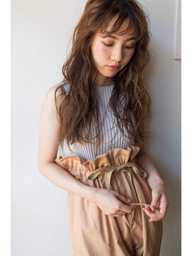 ヘアデザイン ソラ(Sola) 大人可愛いふわくしゅ無造作ウェーブ×ハイトーンブラウン