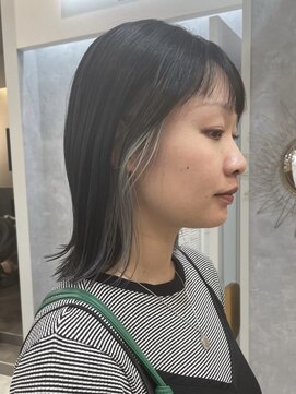 ポジ(poji) 切りっぱなしボブ ブルーブラック ブリーチカラー 暗髪