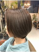 ショートボブ