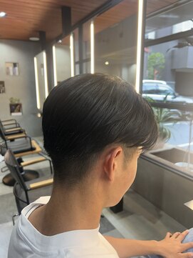 ニマルニーニー バイ ヤスオカ(2022 BY YASUOKA) １０代　メンズ　センターパート