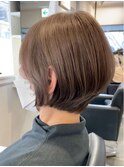 ショートヘア顔周りレイヤーダブルカラーショートボブ武蔵小杉