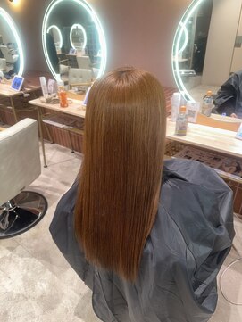 ヘアーアンドメイク ビス(HAIR&MAKE bis) ワンカラーでブリーチとの差なくせます！