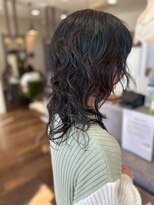 ヘアーワークス ボナ(HAIR WORKS bona.) レディース 強め波巻きパーマ