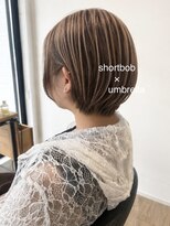 アンジュールテラス(UNJOUR TERRACE) ショートボブ×アンブレラ