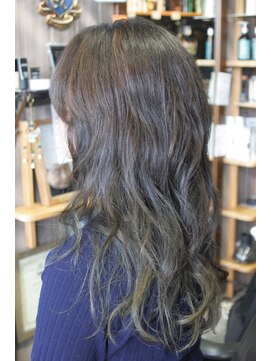 オーバーキャプテンネイキッド(OVER CAPTAIN NAKED) 外国人風バレイヤージュミントアッシュ