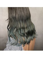 テテ(TETE) 裾グラデーション グリーン 長堀橋×心斎橋