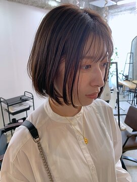 イースエモーション(ease et motion) 【天神 今泉 大名】前下がりボブ シースルーバング