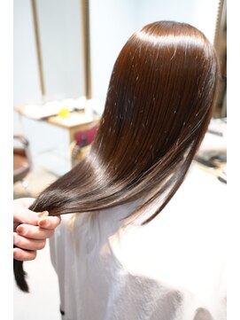 チェロ(CHERO) ★美髪ストレートヘア＃モテ髪