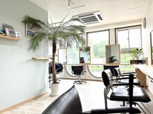 メリア(MELIA)の雰囲気（ハワイアンテイストの店内で癒しのひと時をお過ごしください。）