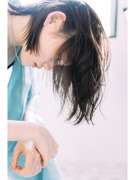 ミットバイツリー センター北(mit by tree) 韓国風巻き細めハイライトくすみベージュの前髪なしボブ