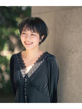 ベイショア(Bay Shore NY) マッシュショート丸みショート耳掛けショート