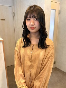 リタ(Lita.) 透明感たっぷりオリーブカラー