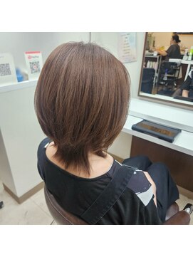 ステデイ(steady) ナチュラルレイヤーボブ