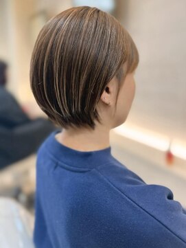 ザビー(THE B) 本八幡×ショートボブ×アディクシーカラー