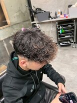 イーラ(era) スペインカールパーマ/メンズ/刈り上げ/眉毛/ツイスト