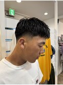 テーパーフェードフレンチクロップスタイル