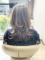 シャイン(shine)&nbsp;カット＋ヴィラロドラカラー＋ハイライト＋スパトリートメント