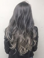 ラックスビー オオサカ  梅田茶屋町店(LUXBE OSAKA)&nbsp;外国人風プラチナベージュ　グラデ　byAKI【LUXBE梅田茶屋町店】