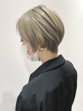 アッシュ 祐天寺店(Ash) 白髪でもオシャレを楽しめるブリーチオンカラーハンサムショート