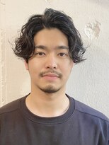 リッカ(RICCA)&nbsp;【RICCA 山岸】スパイラルパーマのセンターパート