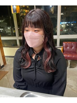 イロプラスソイ(iro + soi) ◯イヤリングカラーピンク×波ウェーブ◯