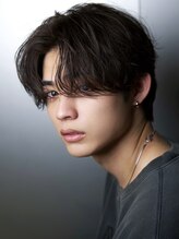 ノーセットでも“キマって見える”ヘアスタイルに。[渋谷/メンズカット/メンズパーマ/ニュアンスパーマ]