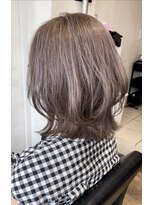 ハーツ(Heart's) 白髪ぼかし/イメチェンヘアスタイル/前髪カタログ/ショートボブ