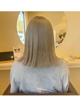 コピー バイ トゥルース(copy by truth) ホワイトベージュ