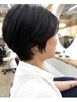 リプルバイメグ(Ripple by mEg)&nbsp;30代・40代オススメ　襟足すっきりショートボブ