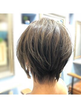 ローエン(ROWEN) 《Throwカラーでカラーリングしたショートスタイル》☆高橋担当