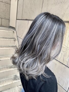 アポロ 横浜駅店(apollo) ホワイト系バレイヤージュ