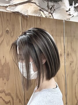 エスアイ(S.i) 小顔矯正立体カット［五条駅/京都駅/七条駅/四条駅/烏丸駅］