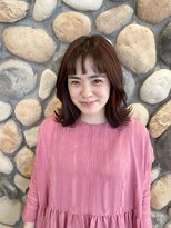 ビュートリアム 七里ヶ浜(BEAUTRIUM)&nbsp;オン眉ロブスタイル　ピンクブラウン