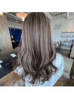 ミル(1001 mille)&nbsp;バレイヤージュのハイライトカラー【1001mille】