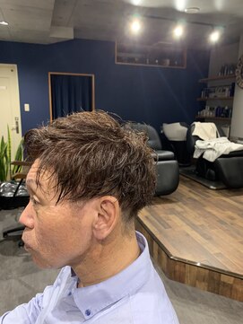 フラット(flat) 癖活かしメンズカット