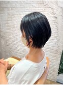 束感丸みショートボブ