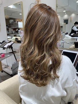 ブティック(boutique) ハイトーンハイライト！