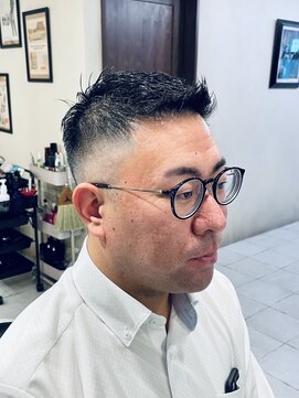 グレイスフルバーバーロンドン 大宮店(Graceful Barber London) 【40代男性】ロンドンビジネスフェザーアップフェード