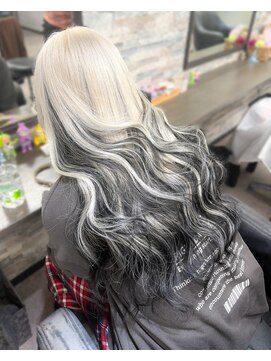 オズ 梅田店(OZ) ホワイト×インナーブラック/スーパー人毛エクステ80枚