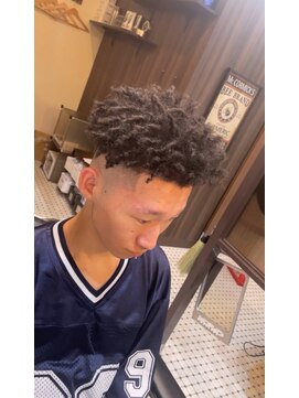 スパイキーアフロ