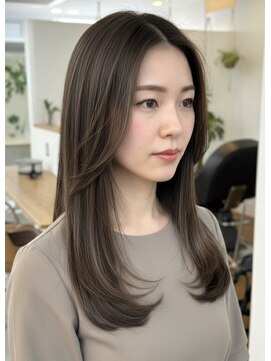 大人レイヤーカット/前髪なし/グレージュ/30代40代50代