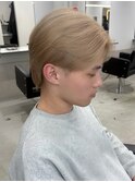 メンズカット ブリーチ ハイトーン ミルクティーベージュ 10代