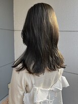ヘアーアイストゥーレ(HAIR ICI TRE) オリーブベージュ ブリーチなし ロング ボブ 担当阿知波