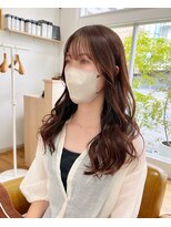 コムヘアー(COM HAIR) ロングヘア。