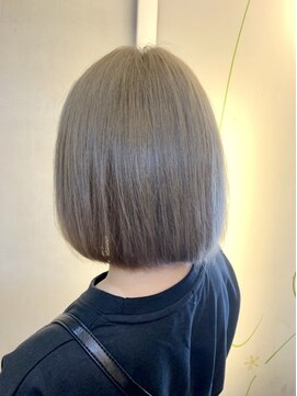 ルララドゥ 【ララドゥ下村】ミルクティ ワンレンボブ