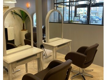 AUBE HAIR siana　南類家店 【オーブ ヘアー シアナ】