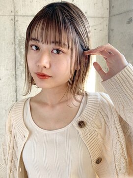 エムクランメイクス 原宿 表参道(m.clan MAKE'S) 切りっぱなしボブ ベージュカラー 透明感カラー 外ハネ